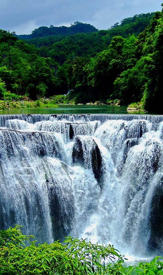 Shifen Waterfall - Amazing Beauty