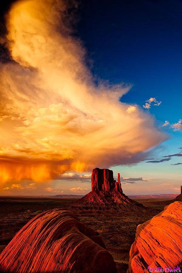 Monument Valley Navajo Tribal Park, Arizona.