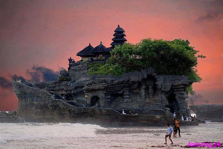 Balis Tanah Lot Sea Temple